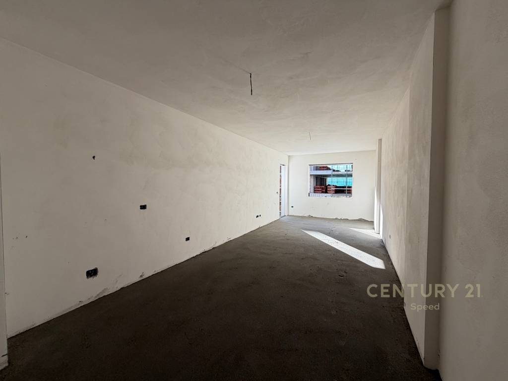 Apartament 2+1+2 ne Pakuqan, prane Bulevardit te ri!