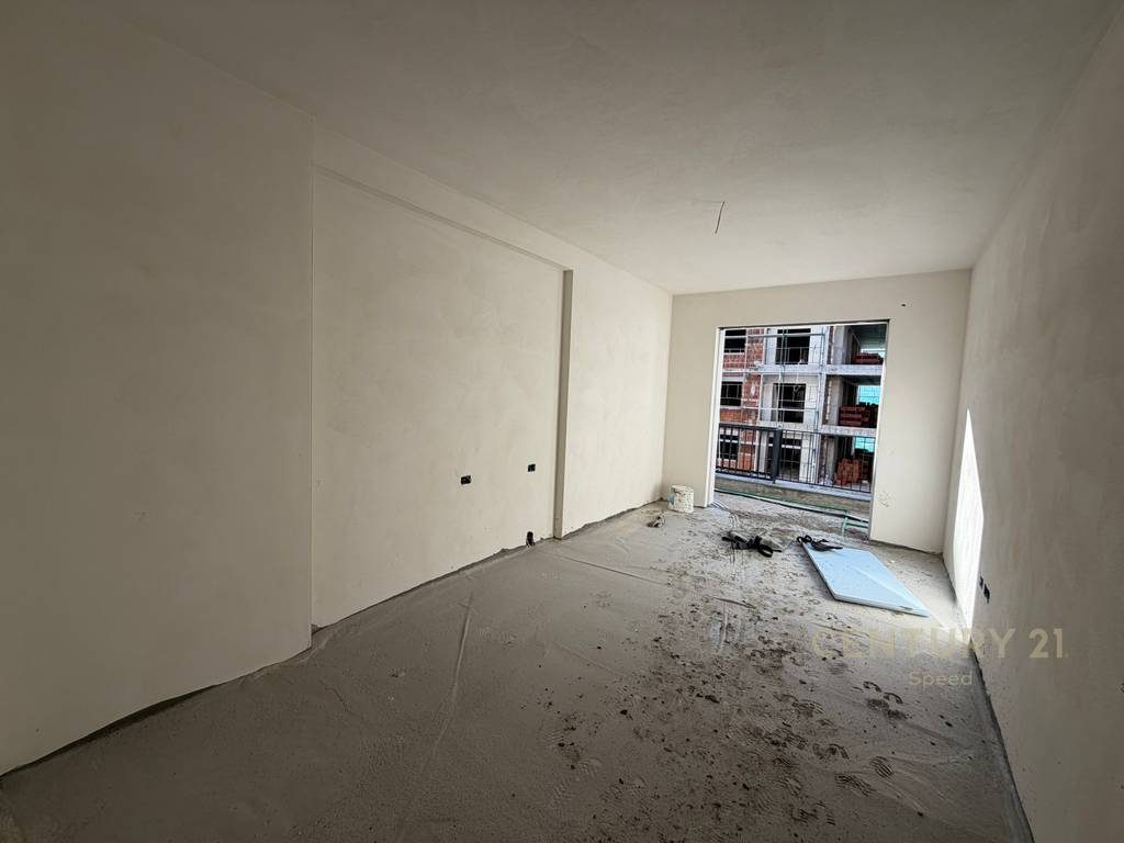 Apartament 2+1+2 ne Pakuqan, prane Bulevardit te ri!