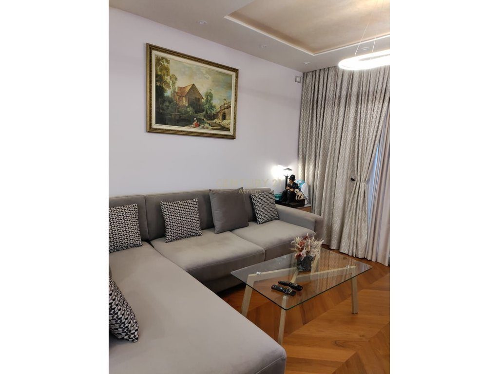 SHITET APARTAMENT PREMIUM 1+1 NE ZEMER TE TIRANES TEK PAZARI I RI!