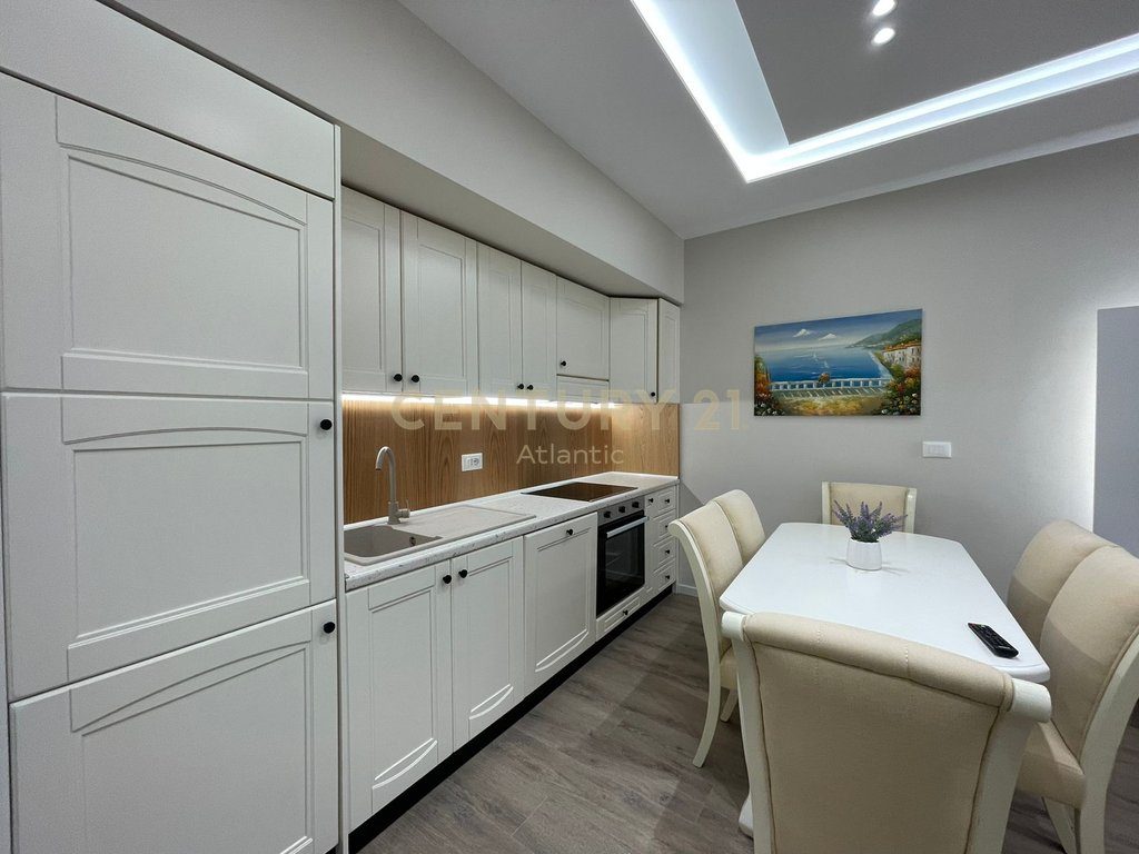 SHITET APARTAMENT 1+1 NE PLAZH HEKURUDHA, DURRES!
