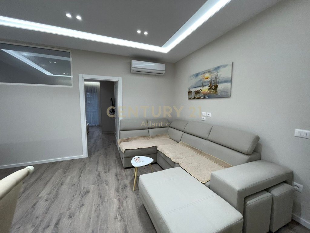 SHITET APARTAMENT 1+1 NE PLAZH HEKURUDHA, DURRES!