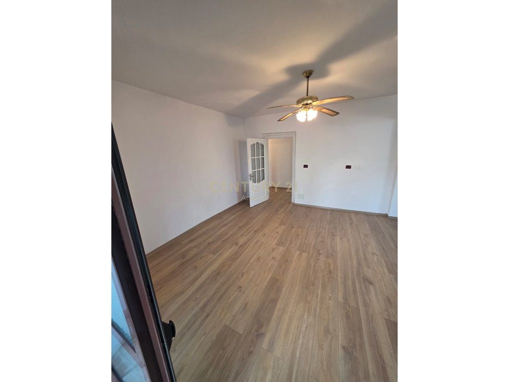 SHITET APARTAMENT 2+1+2BALLKONE PRANE SHKOLLES KUSHTRIMI I LIRISE!!