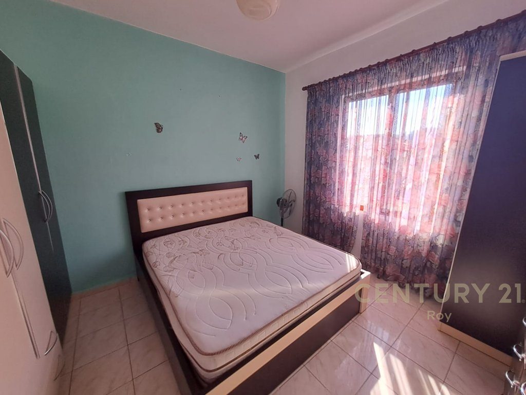 Shtëpi  Private  2+1 Për Shitje në Durrës te Lagjia e Re 60.000€ | 273 m²Toke dhe 63m² Ndertim.