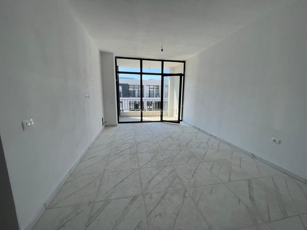 APARTAMENT 2+1 NE SHTIJE NE ORIKUM , VLORE!!!