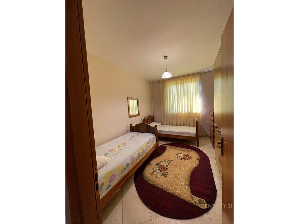 Apartament 2+1 me 2 ballkone me qira – Ish Fusha e Aviacionit, pranë Pallatit të Telebingos!