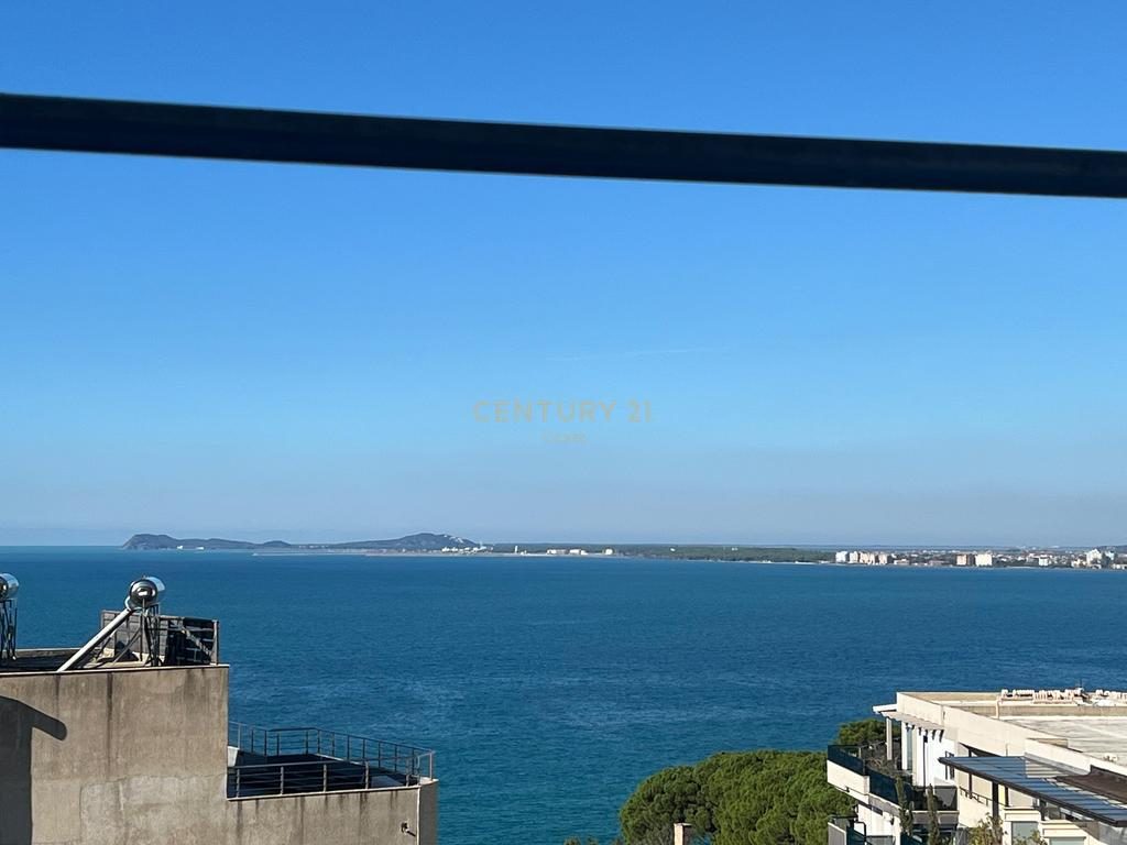 Apartament 1+1 me Pamje të plotë nga Deti pranë Marina Bay, Vlorë