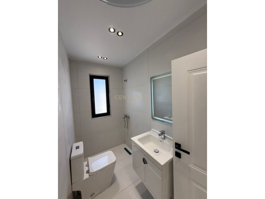 APARTAMENT 1+1 PER SHITJE NE NOVOSEL