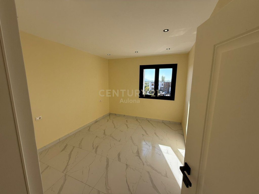 APARTAMENT 1+1 PER SHITJE NE NOVOSEL