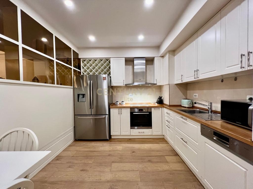 QIRA, APARTAMENT 2+1+POST PARKIMI, DON BOSKO