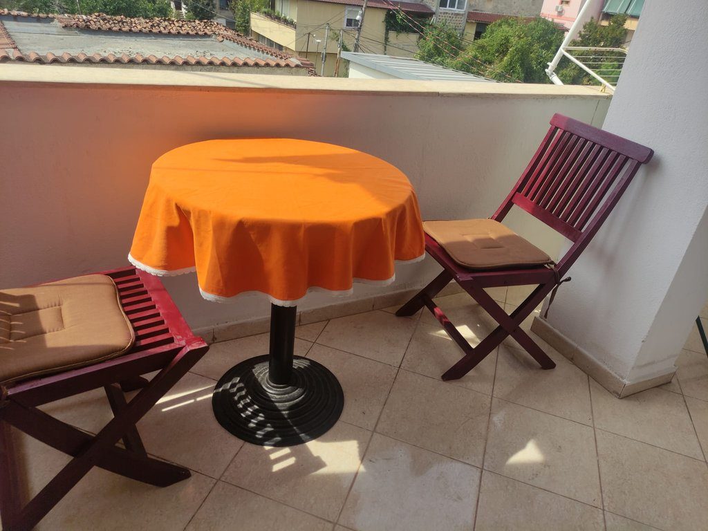 Apartament 2+1 Me Qira në Rruga Siri Kodra, Tiranë.