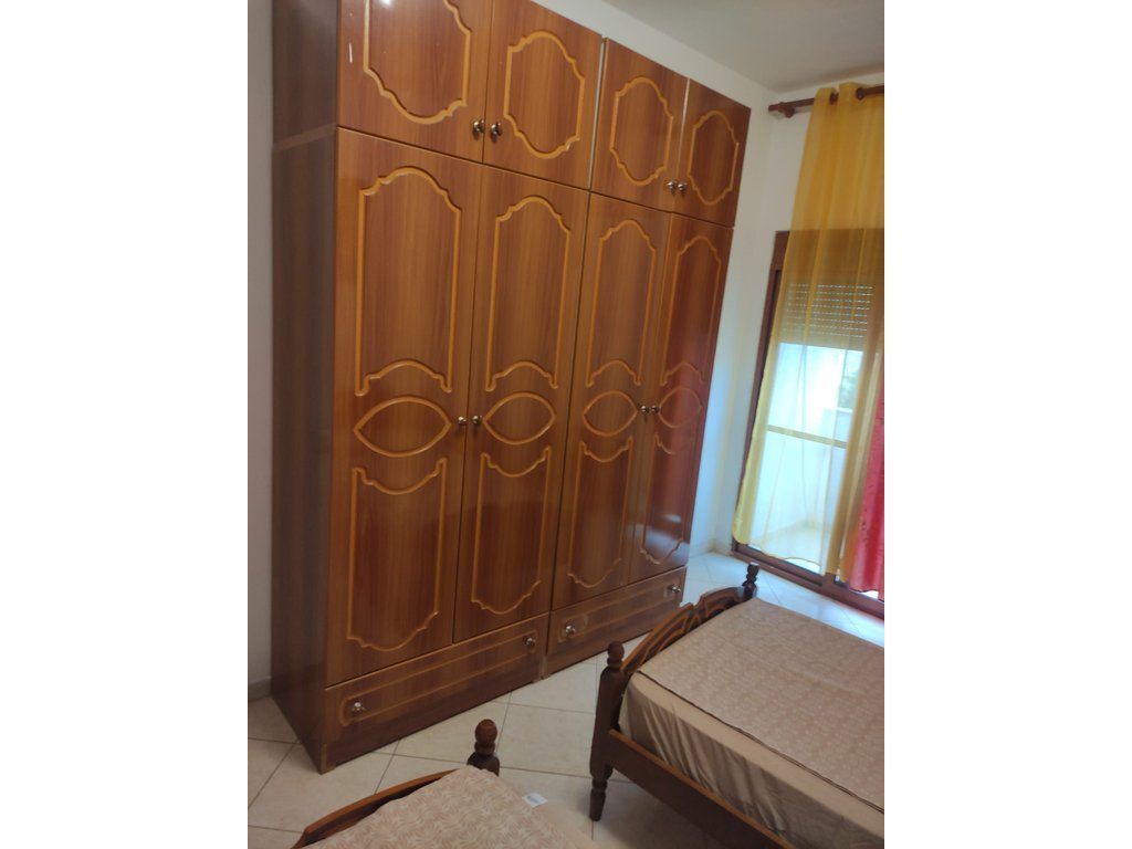 Apartament 2+1 Me Qira në Rruga Siri Kodra, Tiranë.