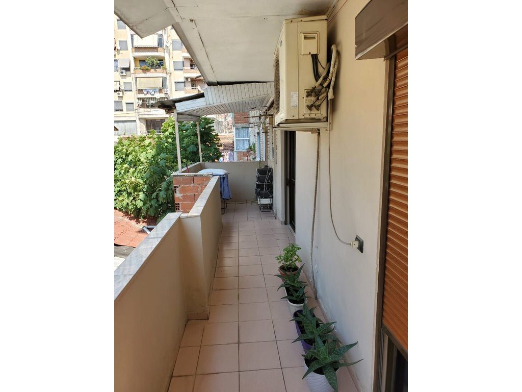 Apartament 3+2+1 në shitje – 21 Dhjetori, Tiranë