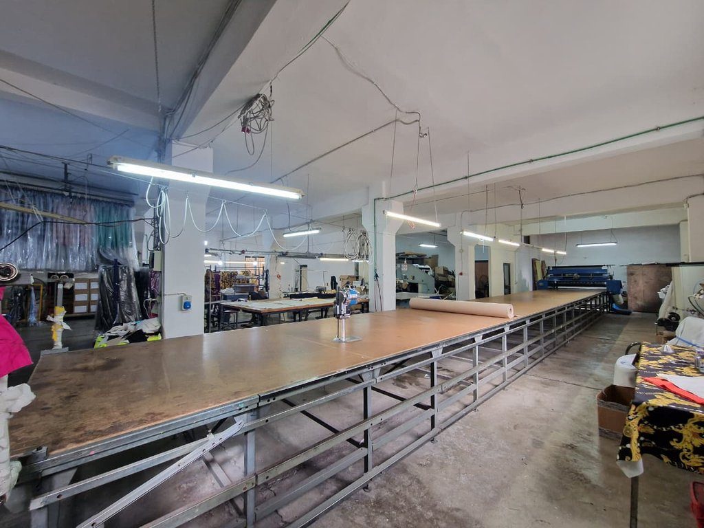 OBJEKT INDUSTRIAL / MAGAZINE / FASONERI ME QIRA – RR. "SIRI KODRA", TIRANË