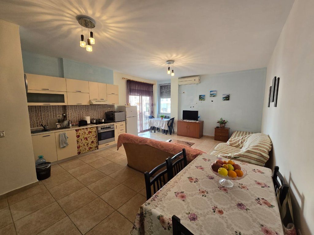 SARANDE, SHESIM APARTAMENT 1+1