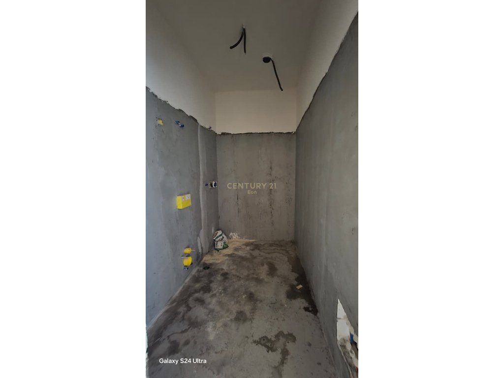 Apartament 1+1 në Shitje në Durrës me Post Parkimi dhe Depo !