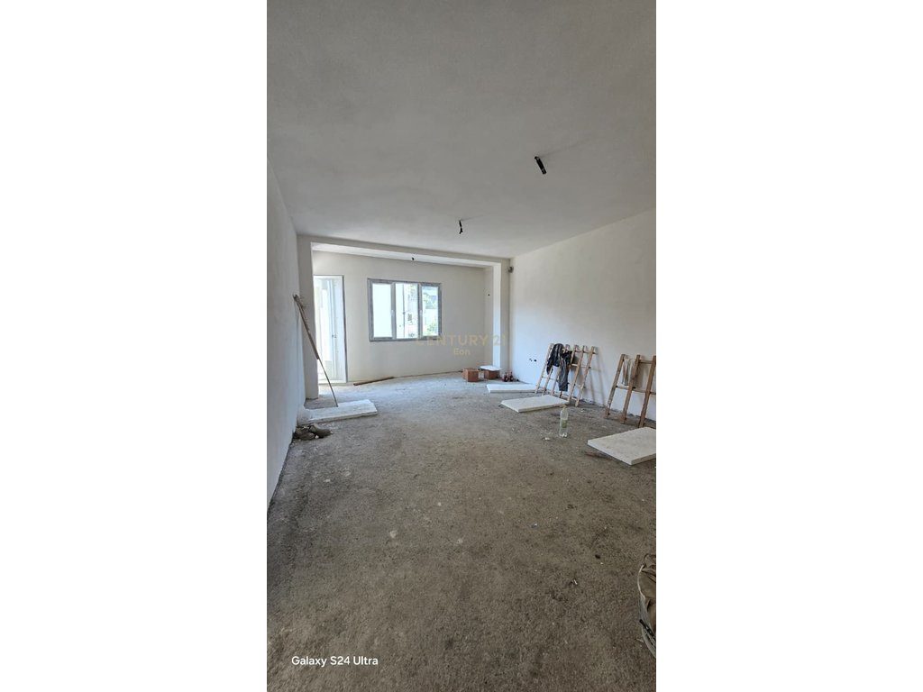 Apartament 1+1 në Shitje në Durrës me Post Parkimi dhe Depo !