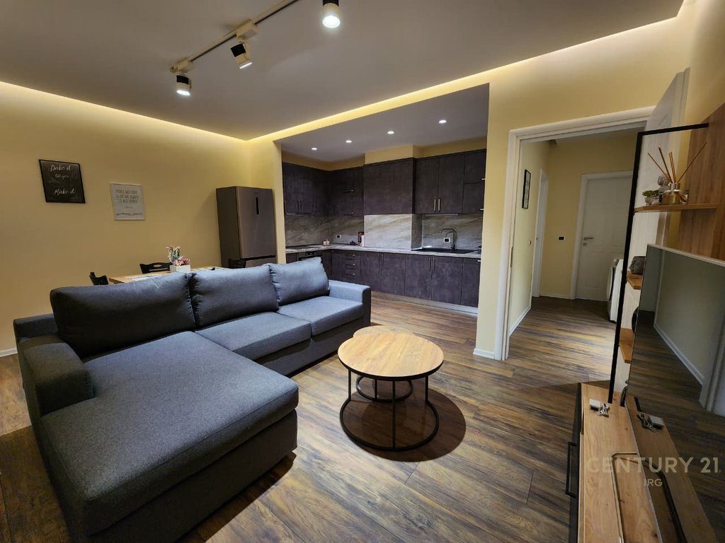 Shitet super apartament luksoz në zemër të Tiranës – tek 9 Katshet!