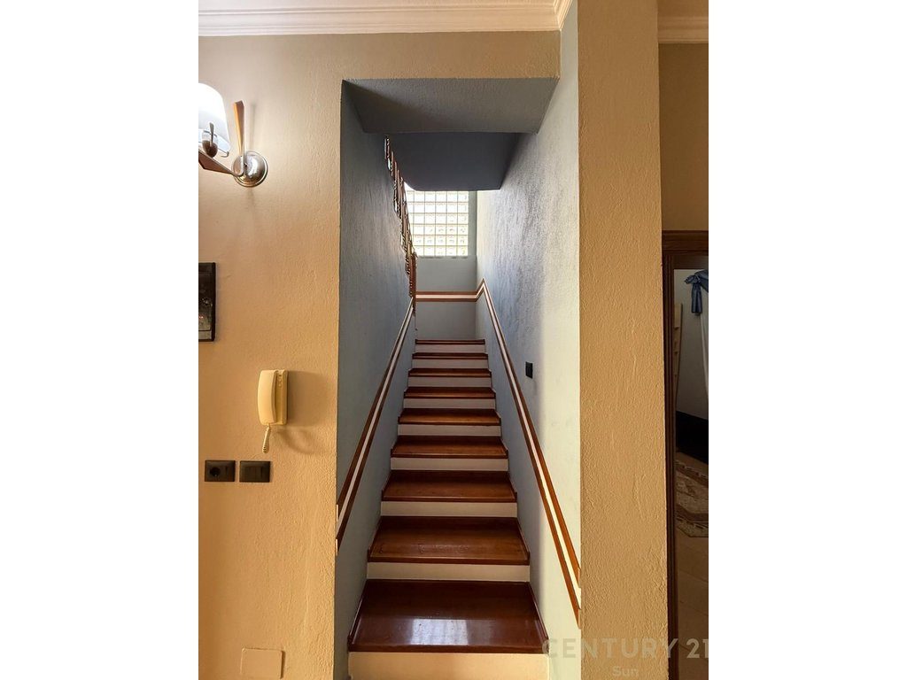 Vilë 4+2 Në Shitje në Don Bosco, Tiranë - 500,000€ | 408 m²