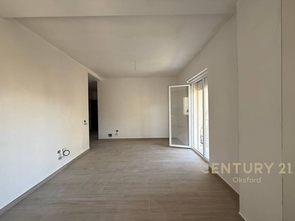 EKSLUZIVE!!!SHESIM APARTAMENT 1+1,TEK MALI I ROBIT NE GOLEM!