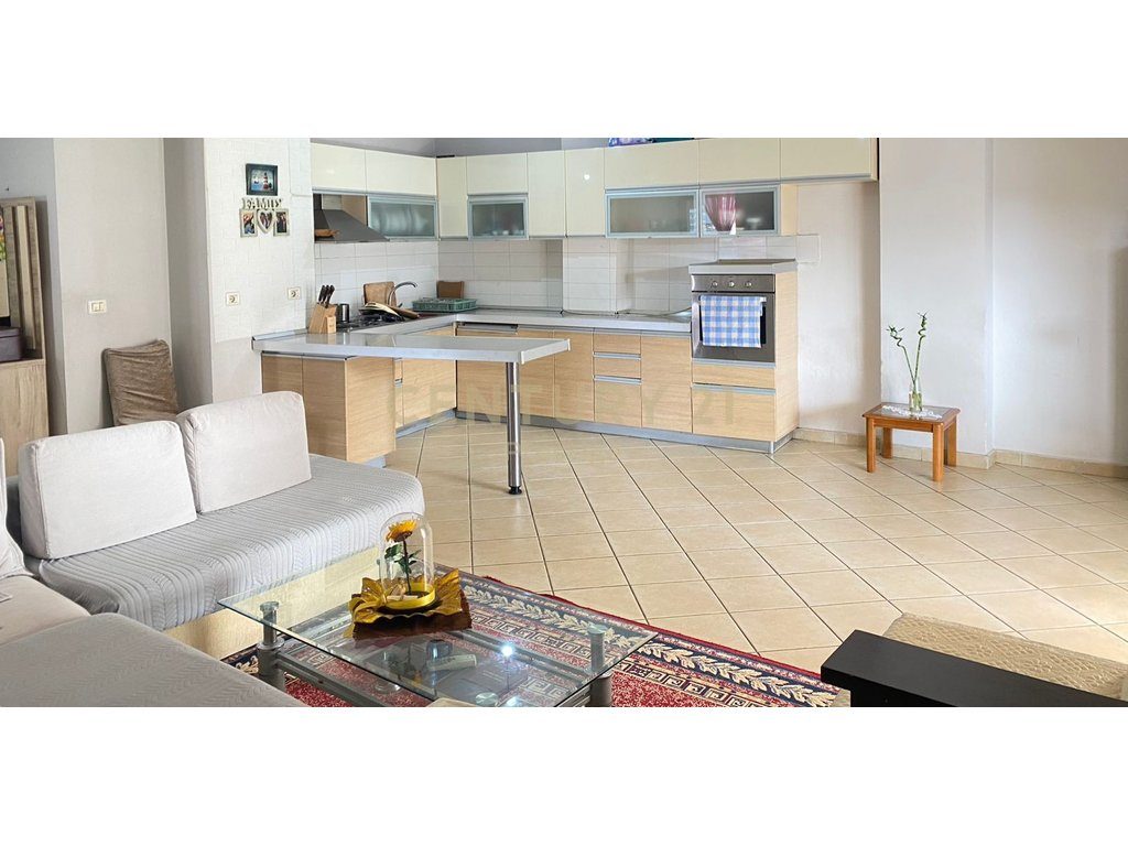 APARTAMENT 2+1 NE SHITJE, RRETH-RROTULLIMI, ASTIR!