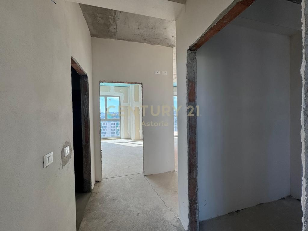 SHITET APARTAMENT 3+1+2  TE "PARK AVENUE", BULEVARDI I RI