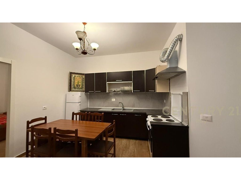 SHITET APARTAMENT 2+1 ME PAMJE DETI!20M LARG PLAZHIT!