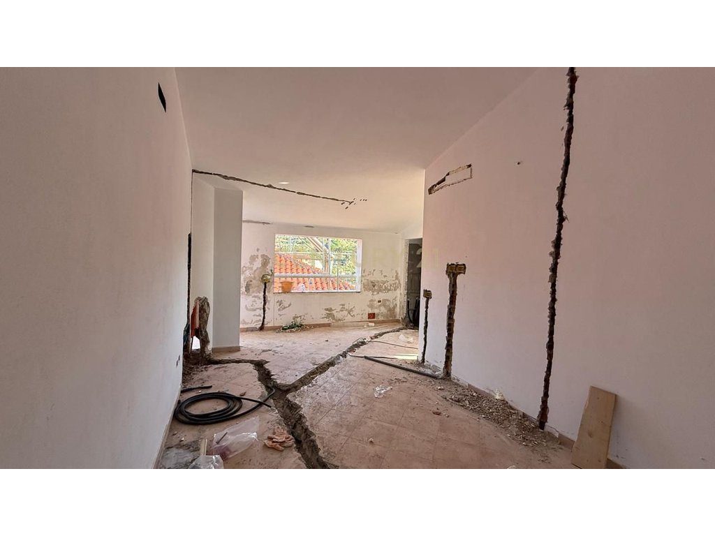 APARTAMENT 1+1 PER SHITJE NE SPILLE!