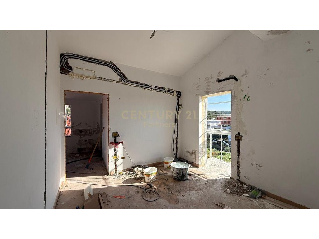 APARTAMENT 1+1 PER SHITJE NE SPILLE!