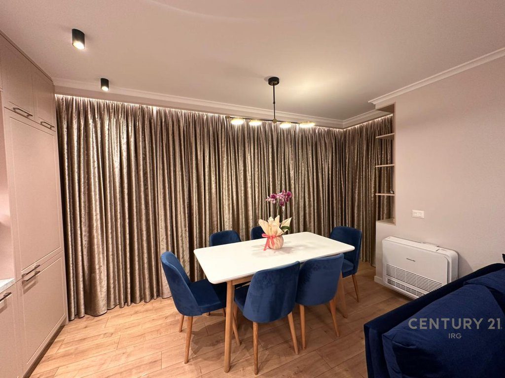 Apartament 3+1+Post Parkimi ne rrugen Jordan Misja!