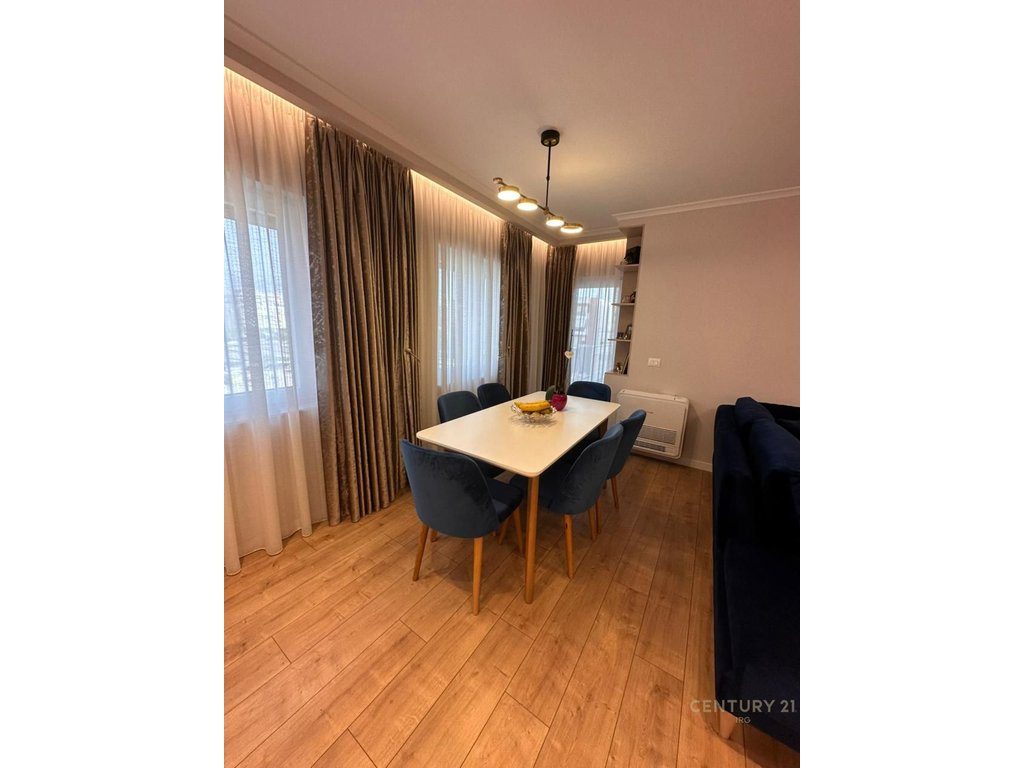 Apartament 3+1+Post Parkimi ne rrugen Jordan Misja!