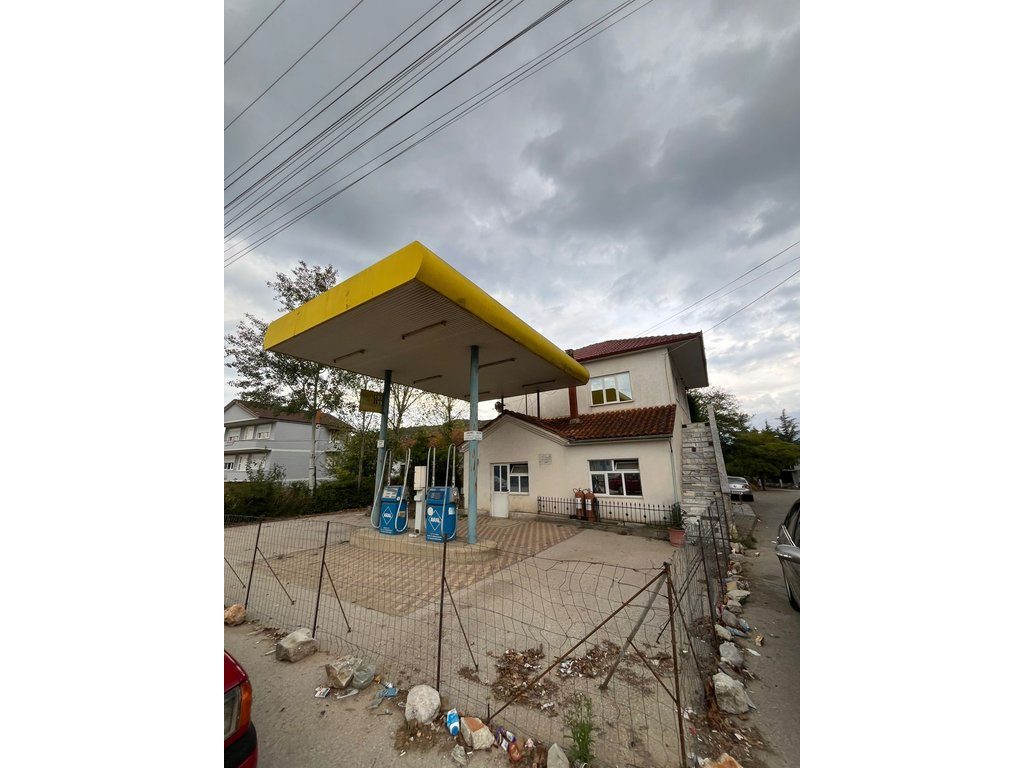 OBJEKT BIZNESI NË SHITJE – ÇERRAVË, POGRADEC!!!!!