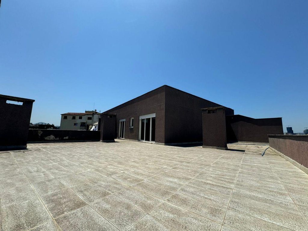 Penthouse 2+1 Për Shitje në Brryl , Tiranë