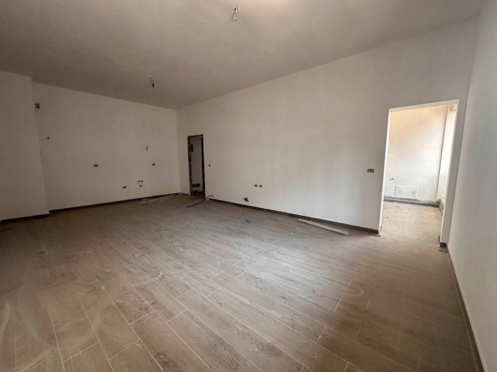 PER SHITJE APARTAMENT 2+1 TEK ARLIS SQUARE 21 !