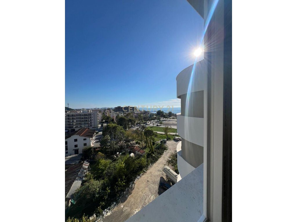 Apartament me lokacion fantastik dhe pamje deti ,  1+1 Për Shitje në Golem, Durrës - 92,990€ | 54.7 m² - Century 21 Alba...
