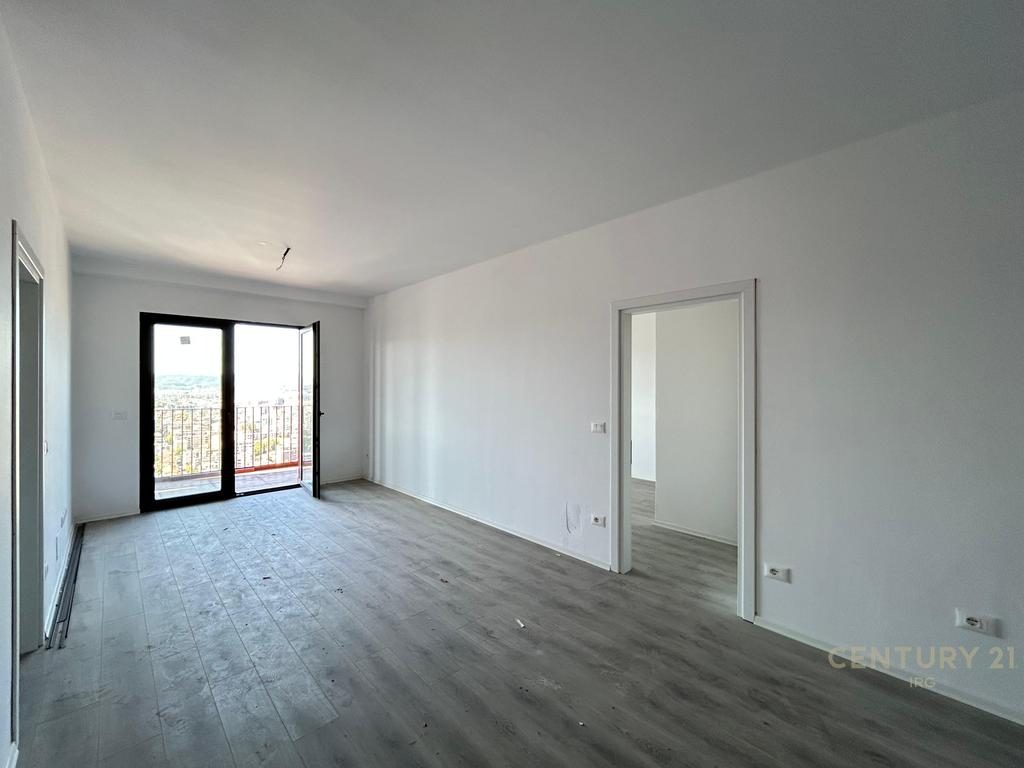 APARTAMENT 2+1+2 TEK TIRANA GARDEN BUILDING