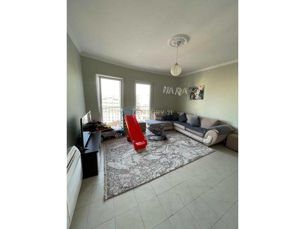 SHITET APARTAMENT 2+1 NE QENDER TE DURRESIT!