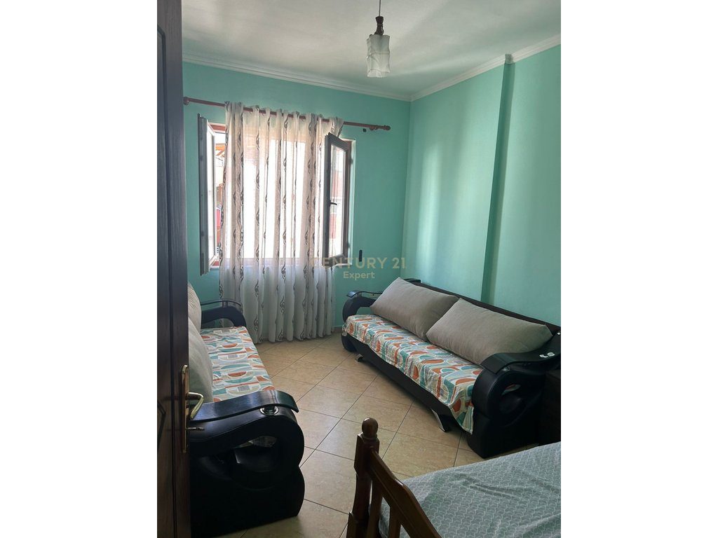 JEPET ME QIRA APARTAMENT 2+1+2 PRANE TERMINALIT TE AUTOBUSAVE, TEK CASA ITALIA