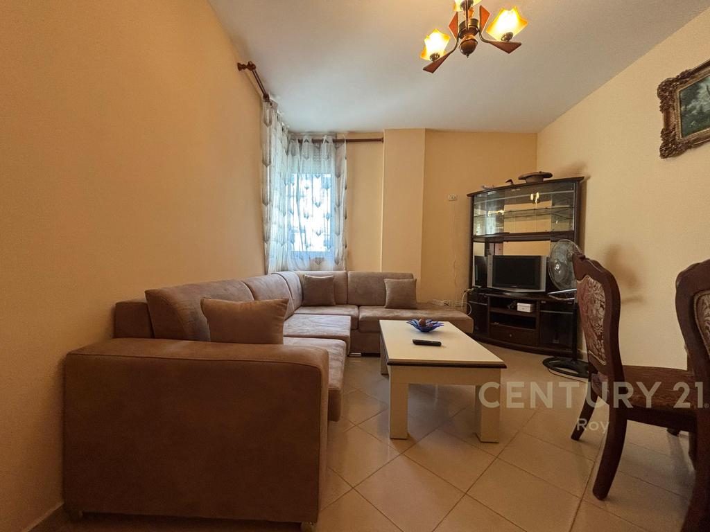 APARTAMENT PER QIRA PRANE DETIT NE GOLEM!