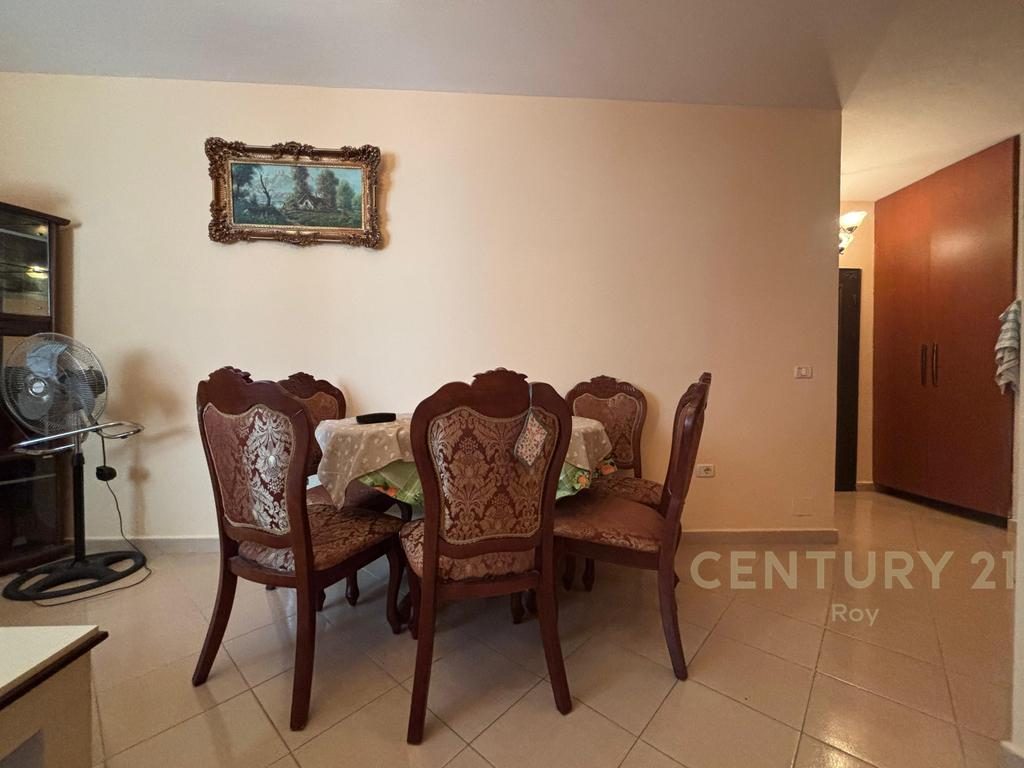 APARTAMENT PER QIRA PRANE DETIT NE GOLEM!