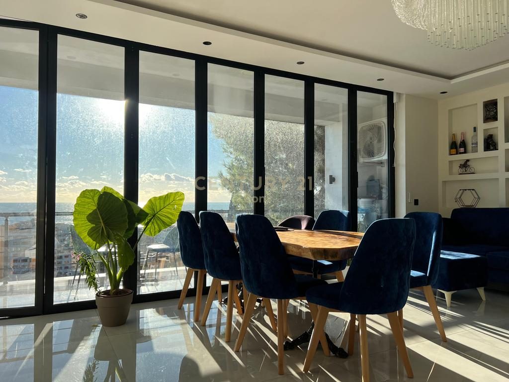 JEPET ME QIRA APARTAMENT 2+1 + GARAZHD ME PAMJE DETI, TEK VILA ZOGUT, DURRES !!!