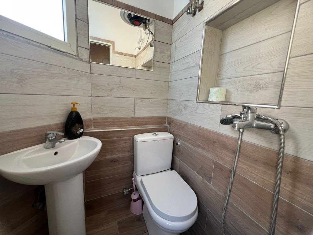 Apartament 1+1 Me Qira në Frigoriferi, Tiranë