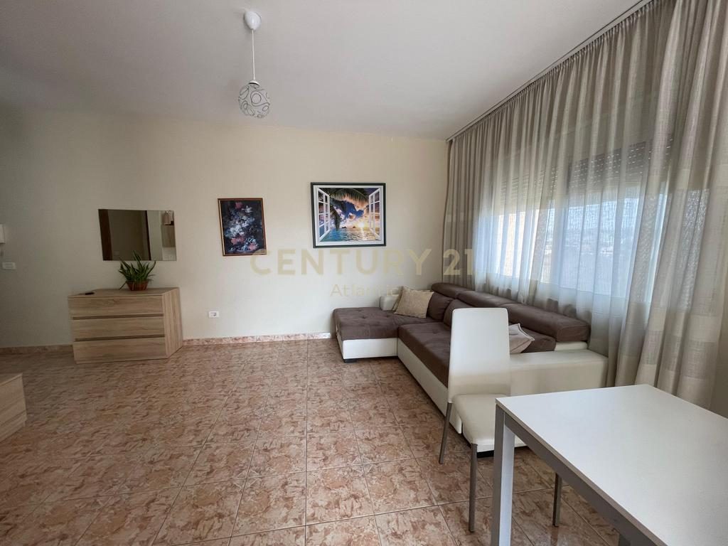 SHITET APARTAMENT 1+1 ,MALI I ROBIT,GOLEM !!