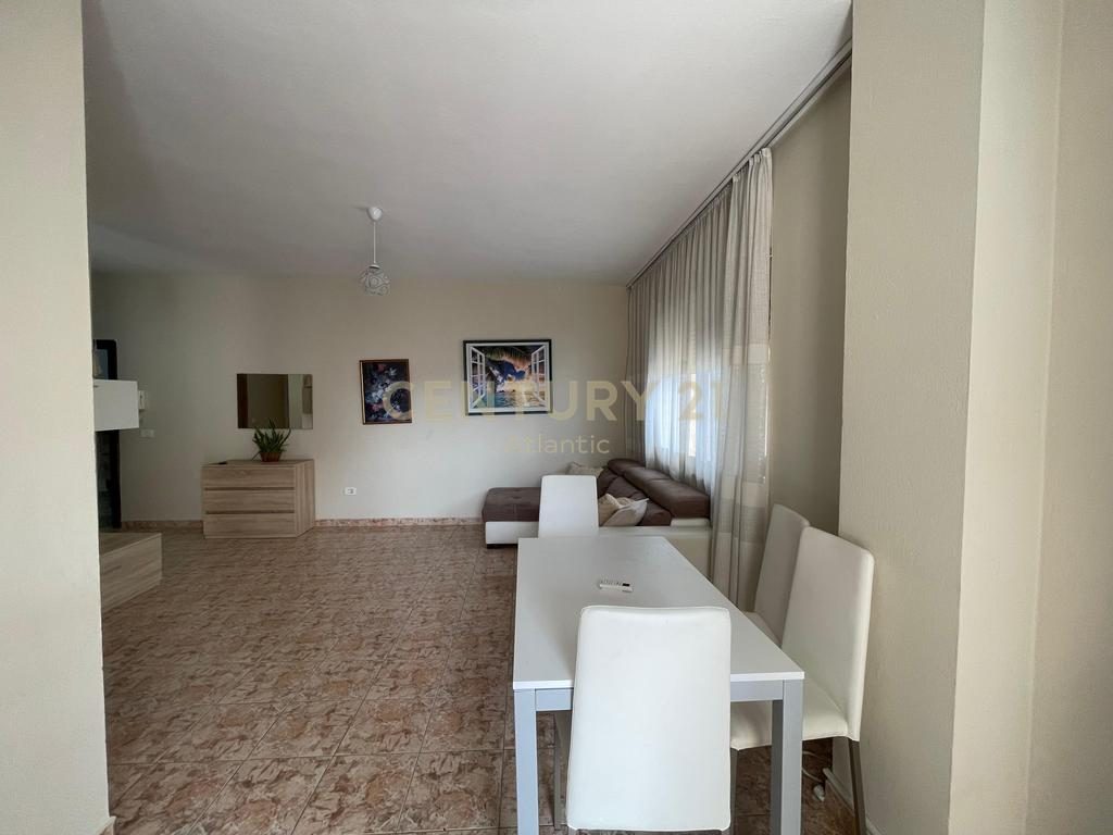 SHITET APARTAMENT 1+1 ,MALI I ROBIT,GOLEM !!
