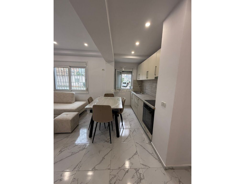 JEPET ME QIRA APARTAMENT 1+1 TEK “TREGU I ORIZIT”, VLORE