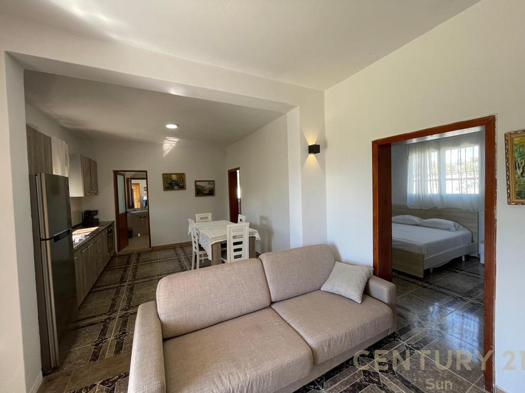 APARTAMENT 2+1+2 PER QIRA PRANE PORTIT - VLORE!