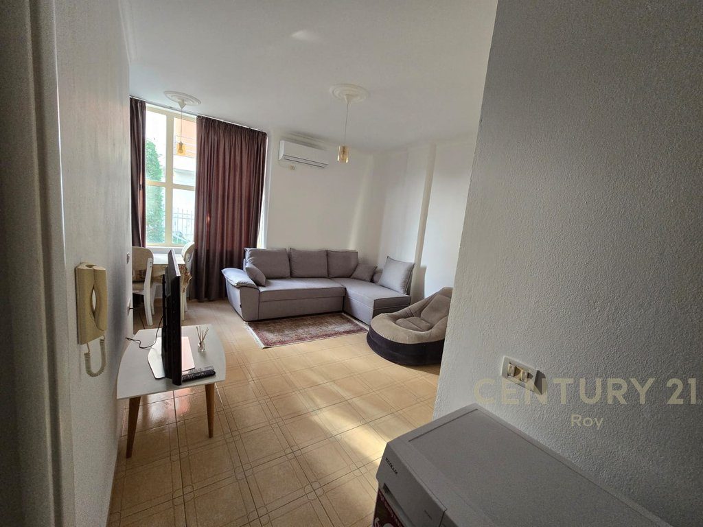 SHITET APARTAMENT 1+1 TEK MALI I ROBIT!