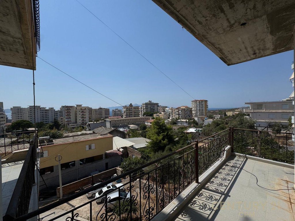 APARTAMENT 2+1 PER SHITJE NE SARANDE!