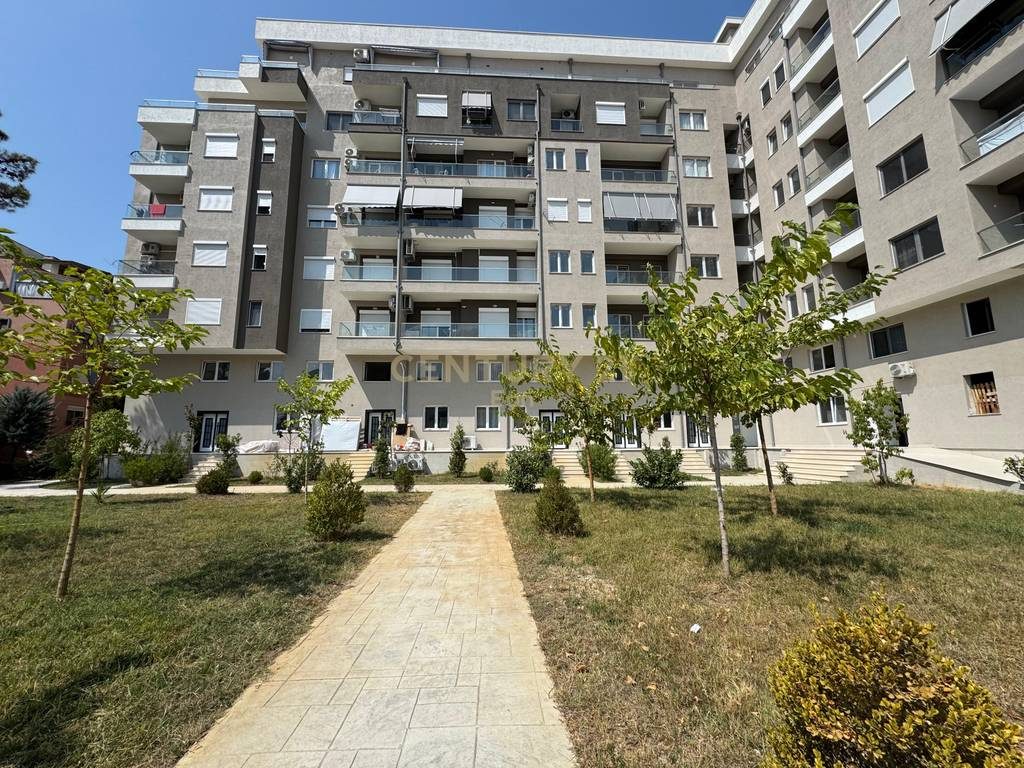 SHITET APARTAMENT 2+1 NE GOLEM, DURRES - PALLAT I 2025 !