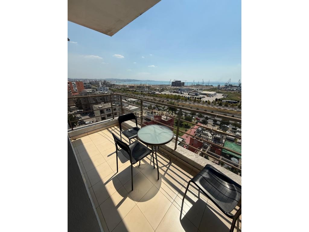 Apartament 1+1 Me Qira prane UKD, Durrës !