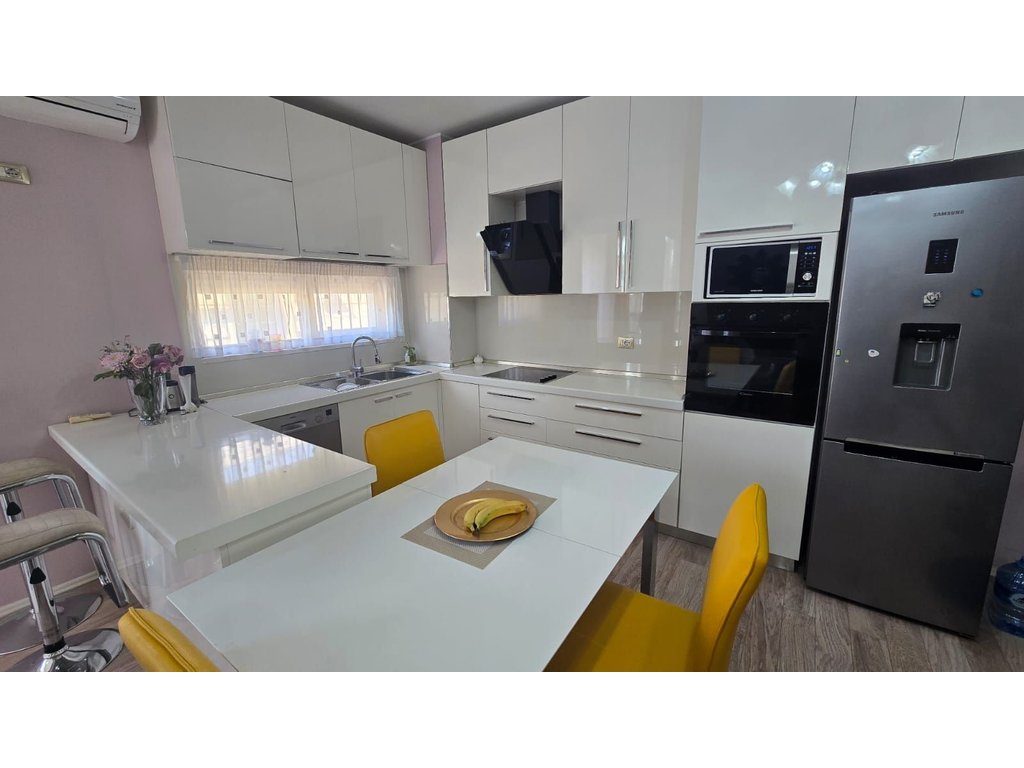 SHITET APARTAMENT MODERN TE KOMUNA E PARISIT